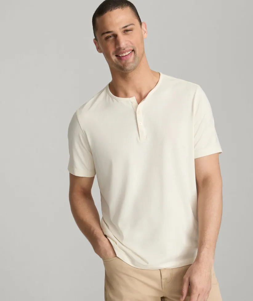 ecosoft-short-sleeve-henley-KBLrTpvi-0.webp Tees & Henleys>UNTUCKit EcoSoft™ Short-Sleeve Henley