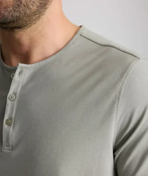 Tees & Henleys>UNTUCKit EcoSoft™ Short-Sleeve Henley Military Green
