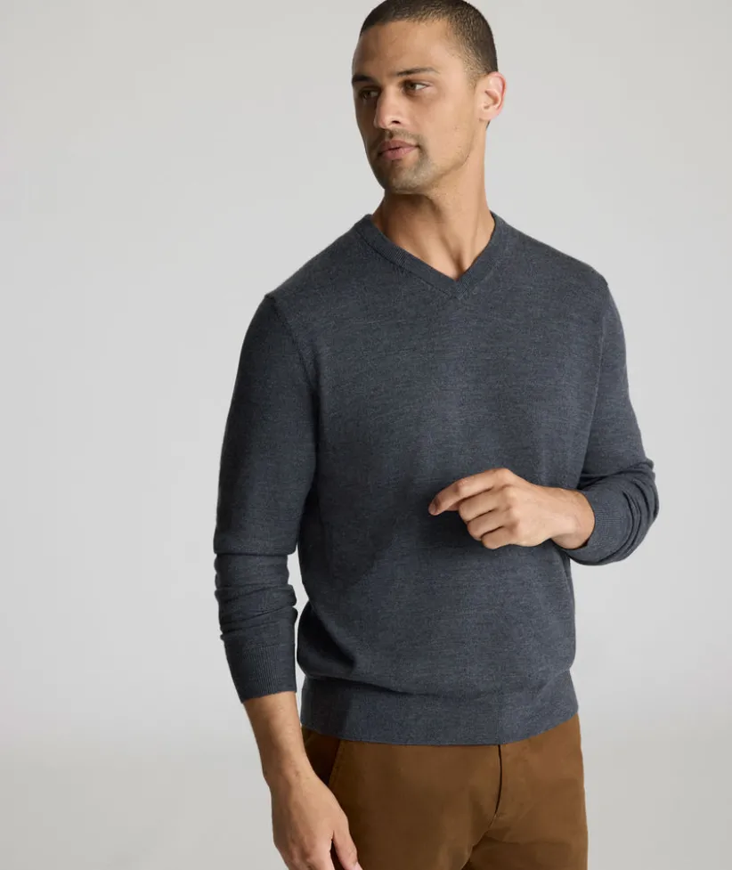 merino-wool-v-neck-sweater-BMvoVYnB-2.webp Sweaters>UNTUCKit Merino Wool V-Neck Sweater